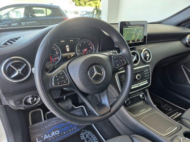 MERCEDES-BENZ A 160 d Automatic Premium