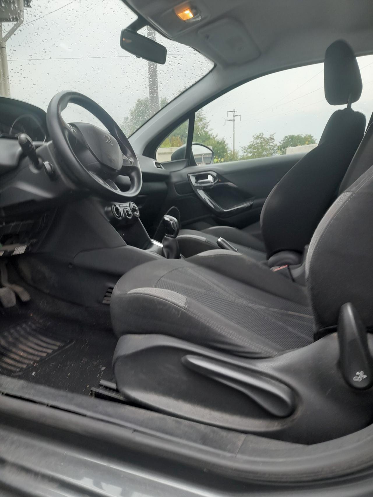 Peugeot 208 1.2 VTi 82 CV 3 porte Allure