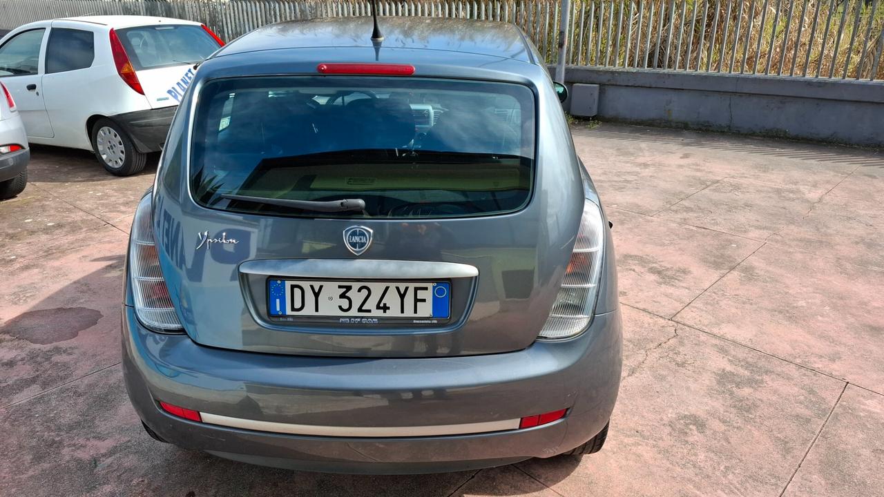 Lancia Ypsilon 1.4 Argento Ecochic GPL -PER NEOPATENTATI