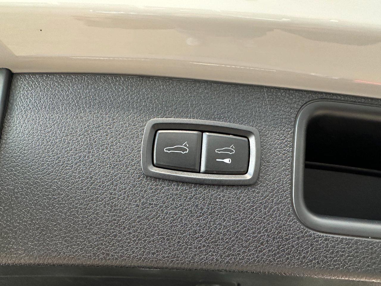 Porsche Macan 2.0 PDK-21"-Tetto-Scarichi-PASM-Sedili Vent-Bose