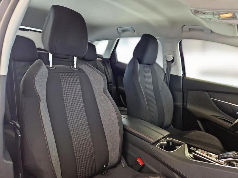 PEUGEOT 3008 BLUEHDI 130 EAT8 SES BUSINESS SUV