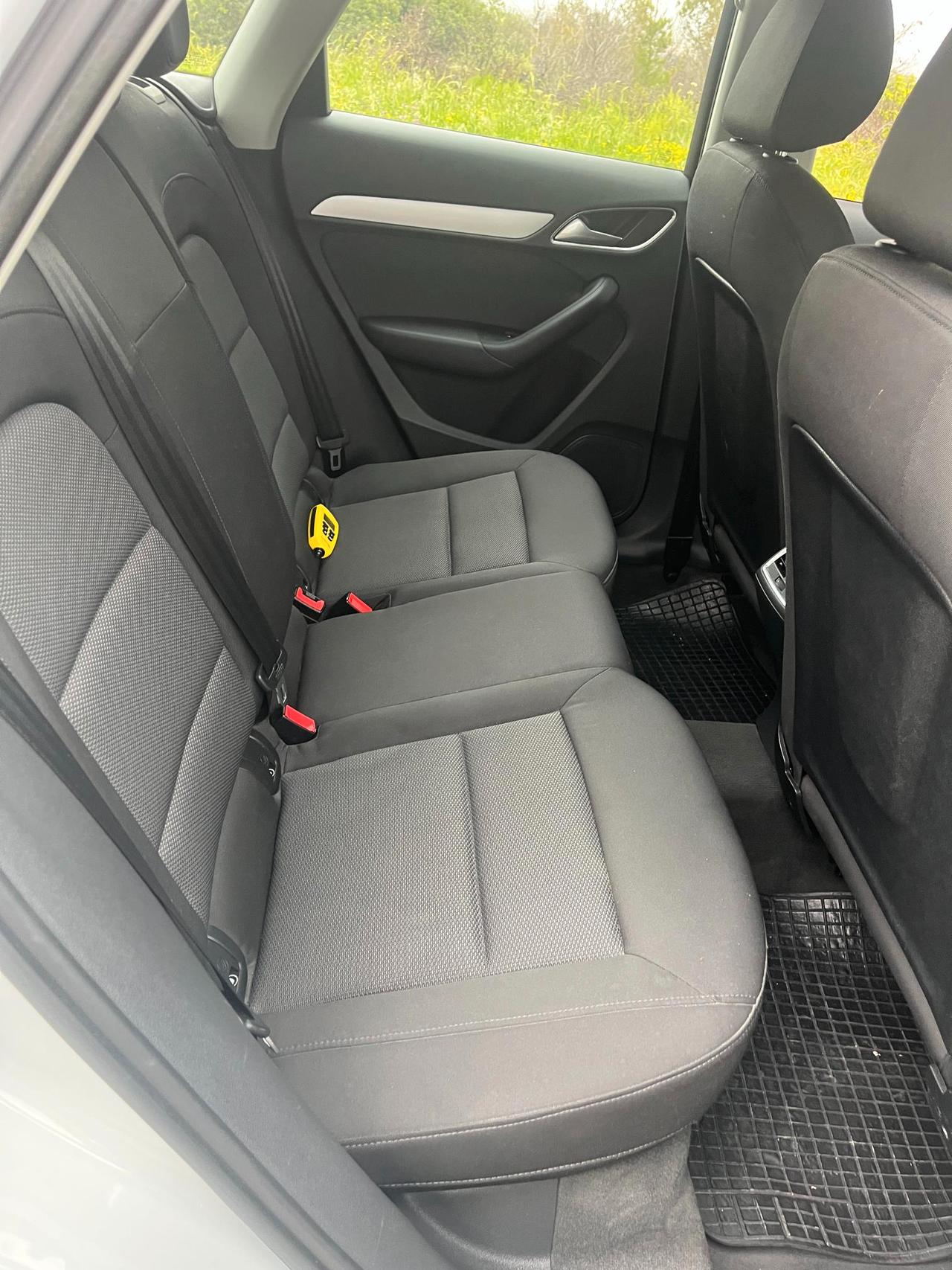 Audi Q3 2.0 tdi Business 150cv s-tronic