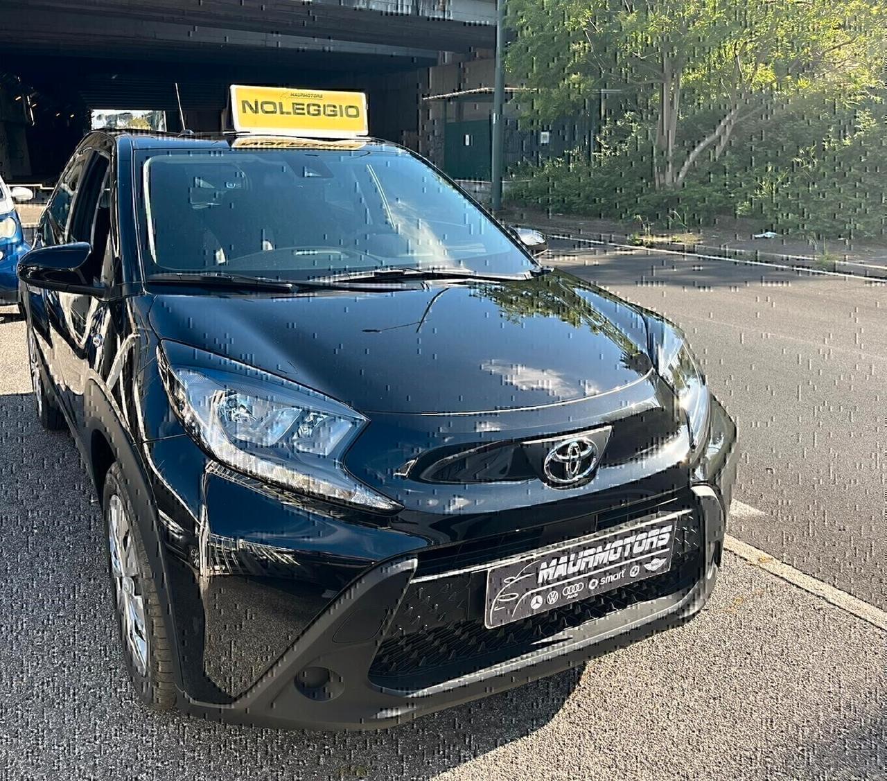 NOLEGGIO TOYOTA AYGO X 1.0 VVT - I 72 CV 5 PORTE ACTIVE