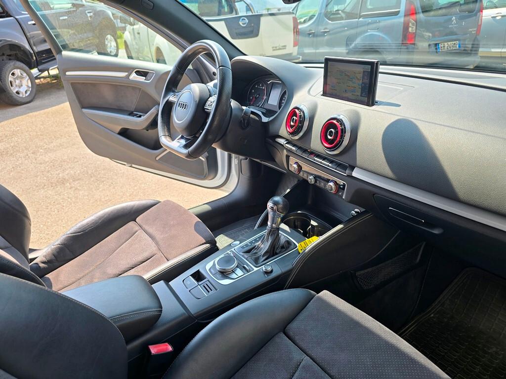 Audi A3 1.8 TFSI 180CV S LINE ESTETICA S3