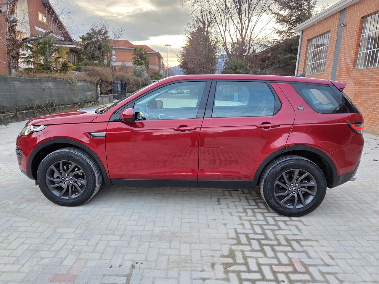 Land Rover Discovery Sport 2.0 TD4 AWD 180 CV SE 4X4
