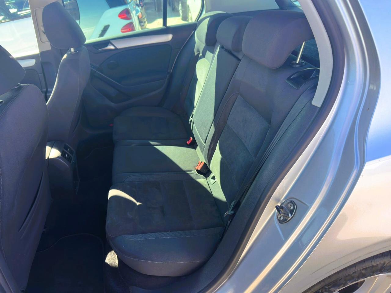 Volkswagen Golf 1.6 TDI DPF 5p. Highline