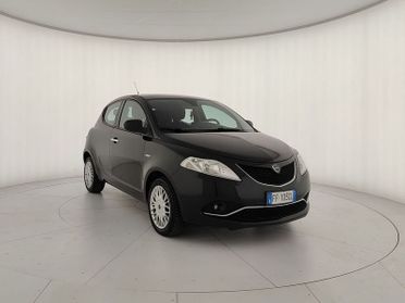 Lancia Ypsilon 1.2 69 CV 5 porte Silver - OK PER NEOPATENTATI