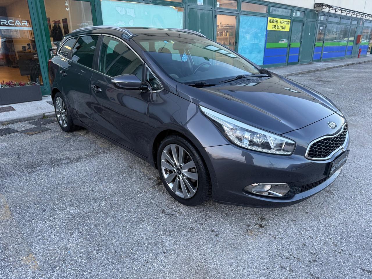 Kia Ceed - 1.6 CRDi 128 CV aut. SW Platinum