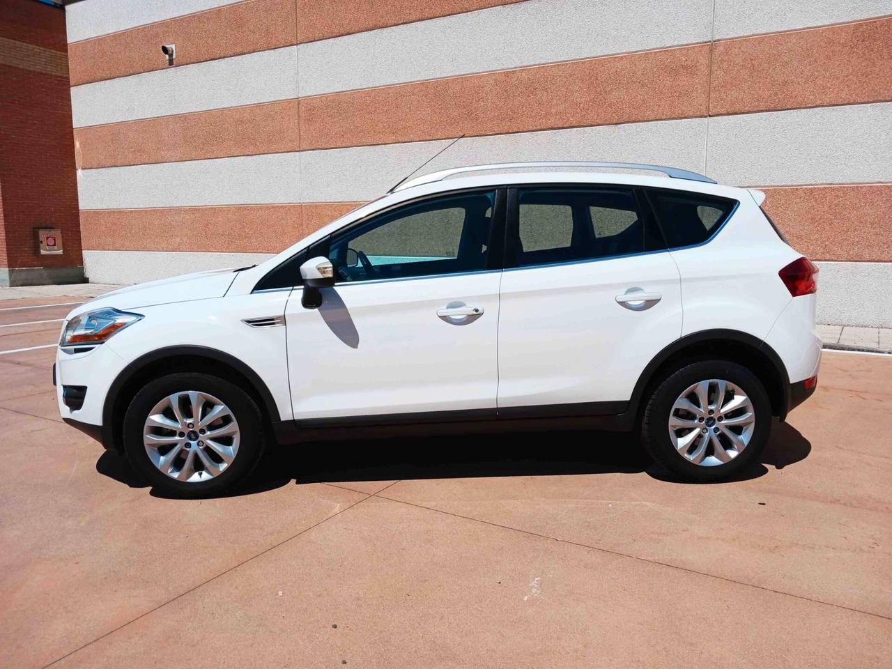Ford Kuga 4x4 TENUTA MANIACALMENTE