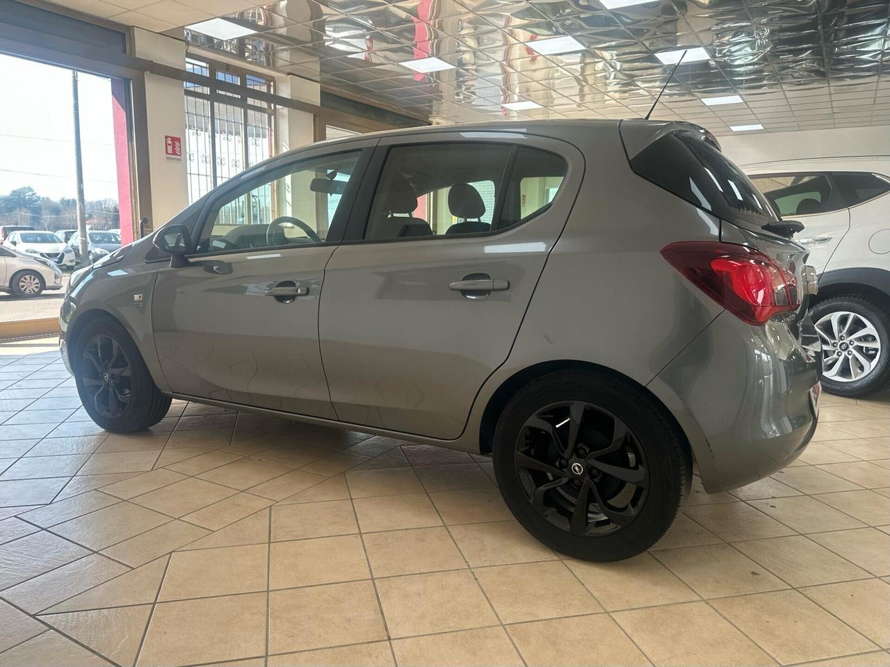 Opel Corsa 1.2 5 porte 120 Anniversary