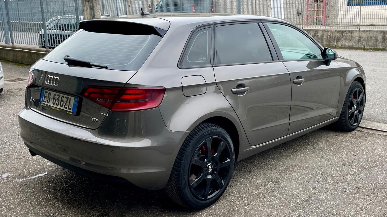 AUDI A3 SPORTBACK 1.6 TDI S-TRONIC AMBITION 110CV - NEOPATENTATI