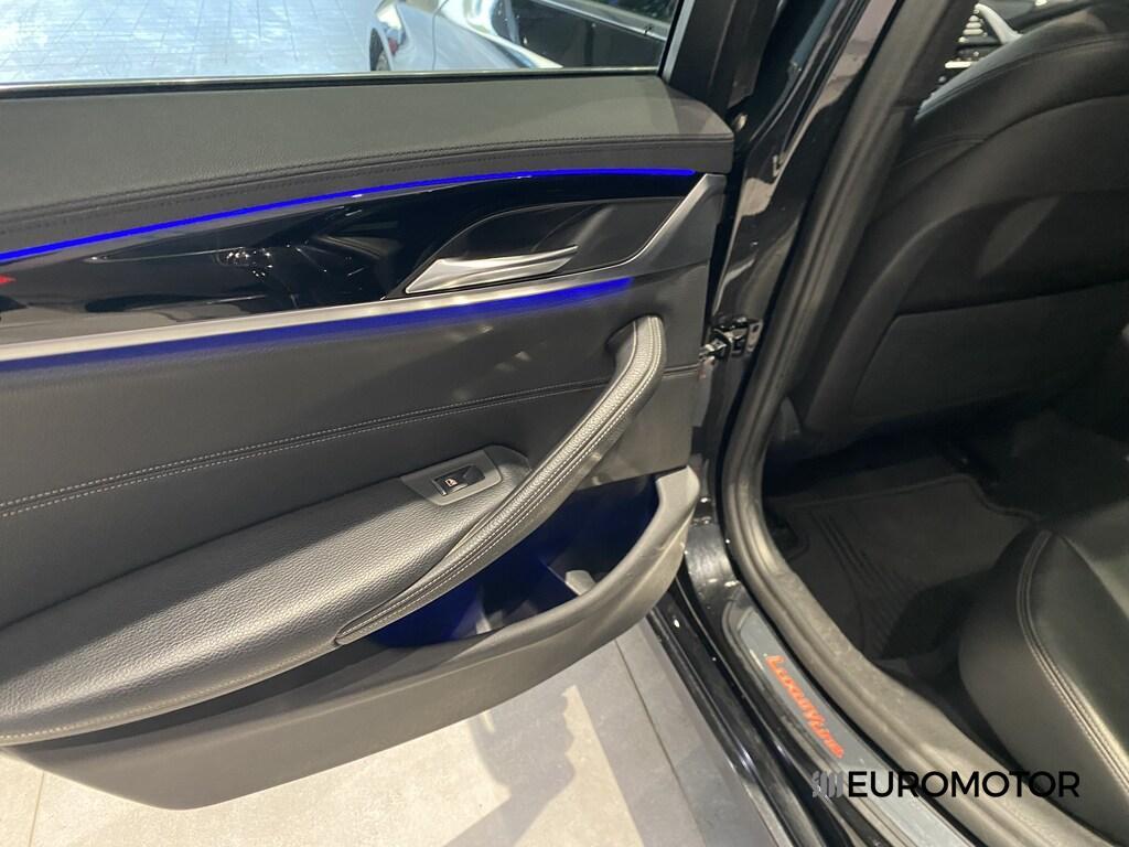 BMW Serie 5 Touring 520 d Luxury Steptronic