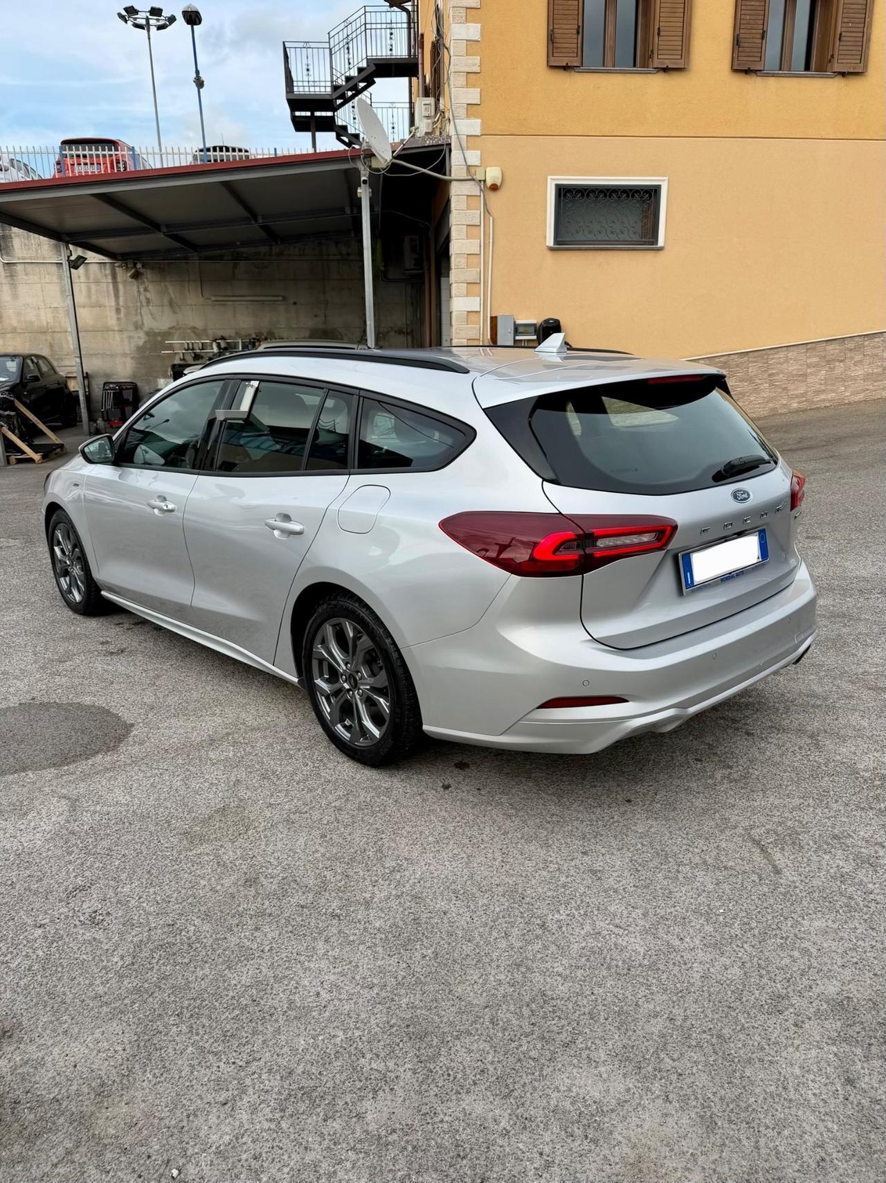 Ford Focus 1.0 EcoBoost Hybrid 155 CV ST-Line 2023
