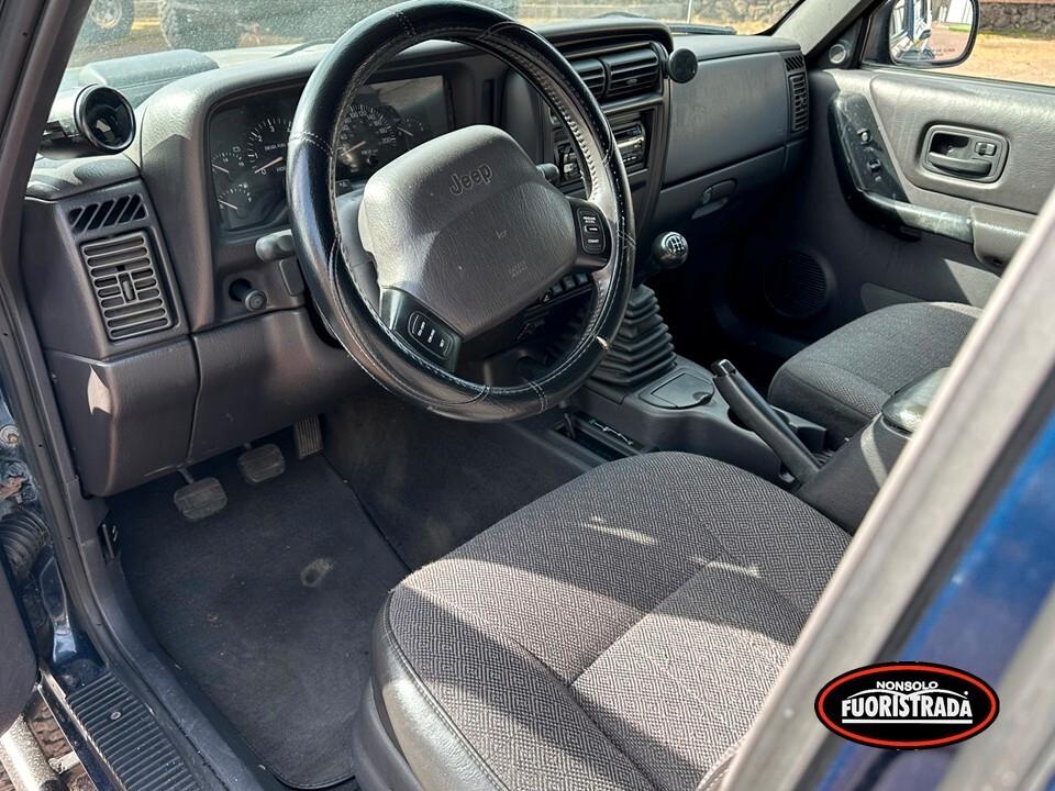 Jeep Cherokee 2.5 TD 5 Porte Sport