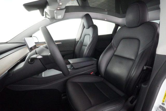 TESLA Model Y Model Y AWD Performance