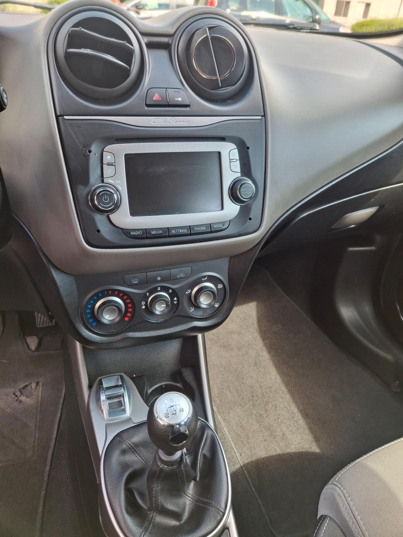 Alfa Romeo MiTo 1.6 JTDm-2 S&S Distinctive
