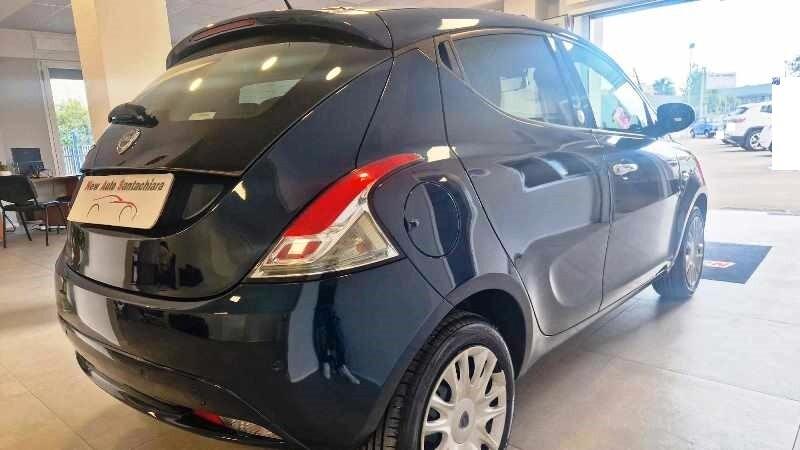 Lancia Ypsilon 1.2 69 CV GPL Ecochic Gold