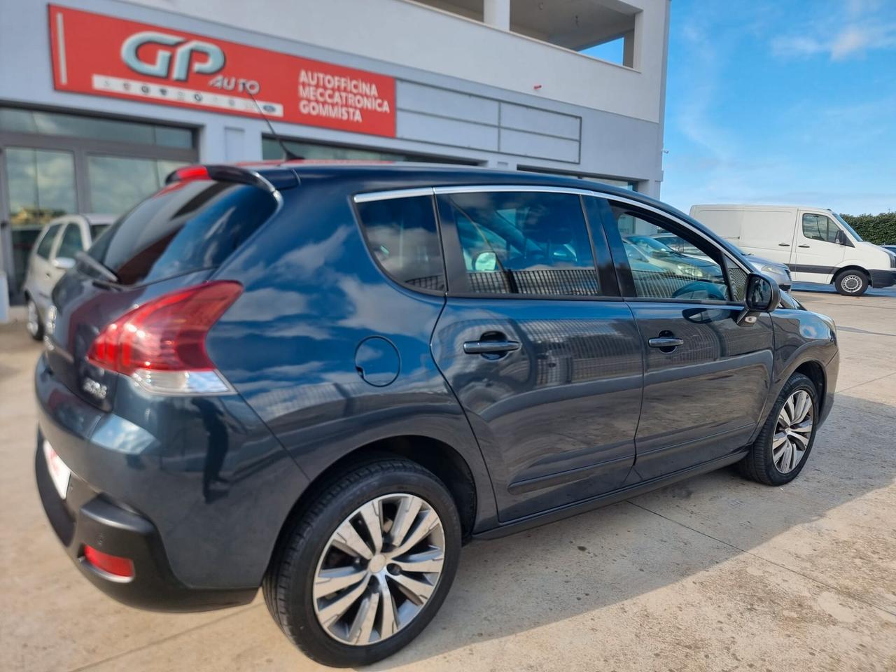 Peugeot 3008 1.6 HDi 115CV Active