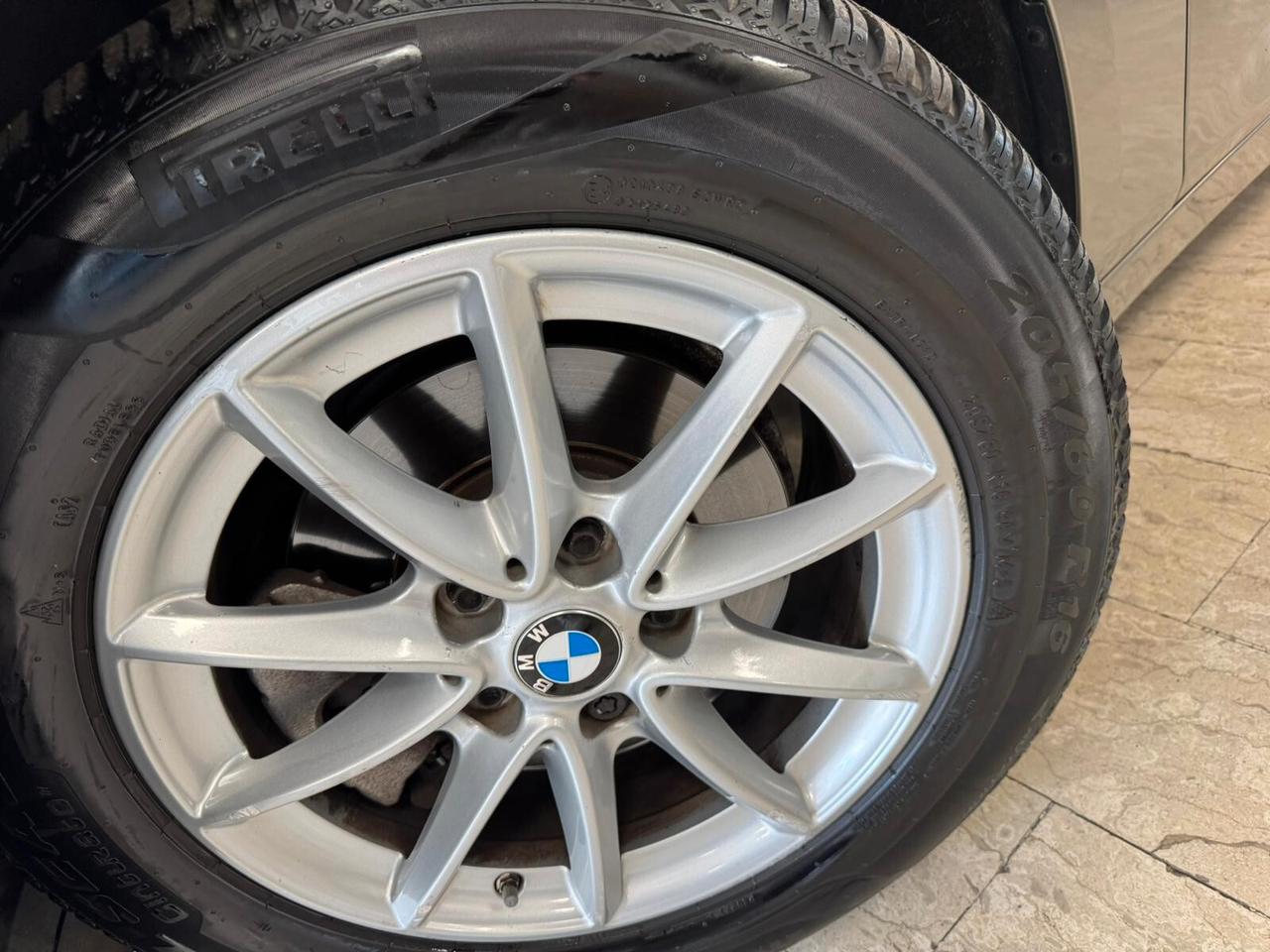 Bmw 2er Active Tourer 216d Luxury