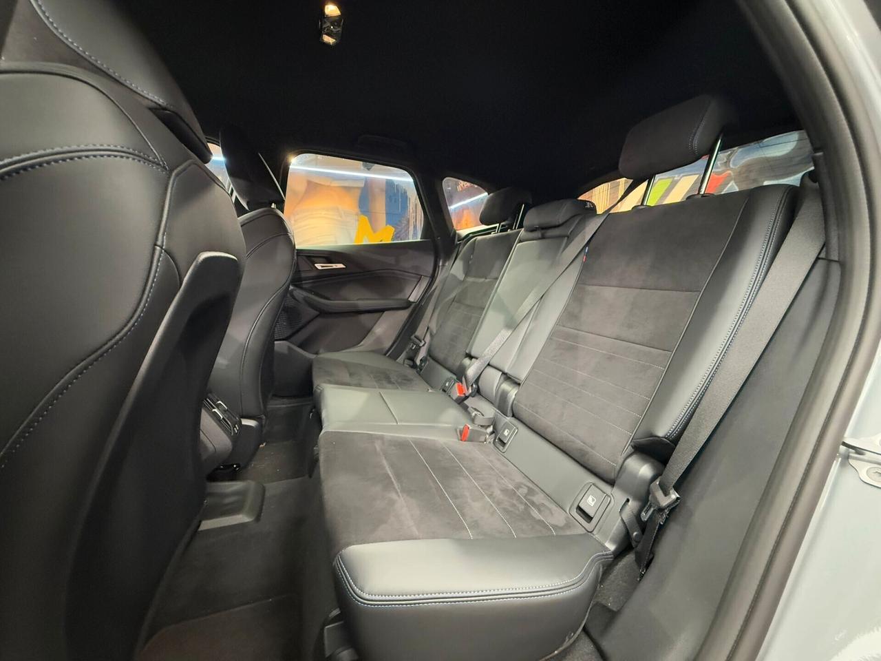 Bmw 218D Active Tourer Msport (088)