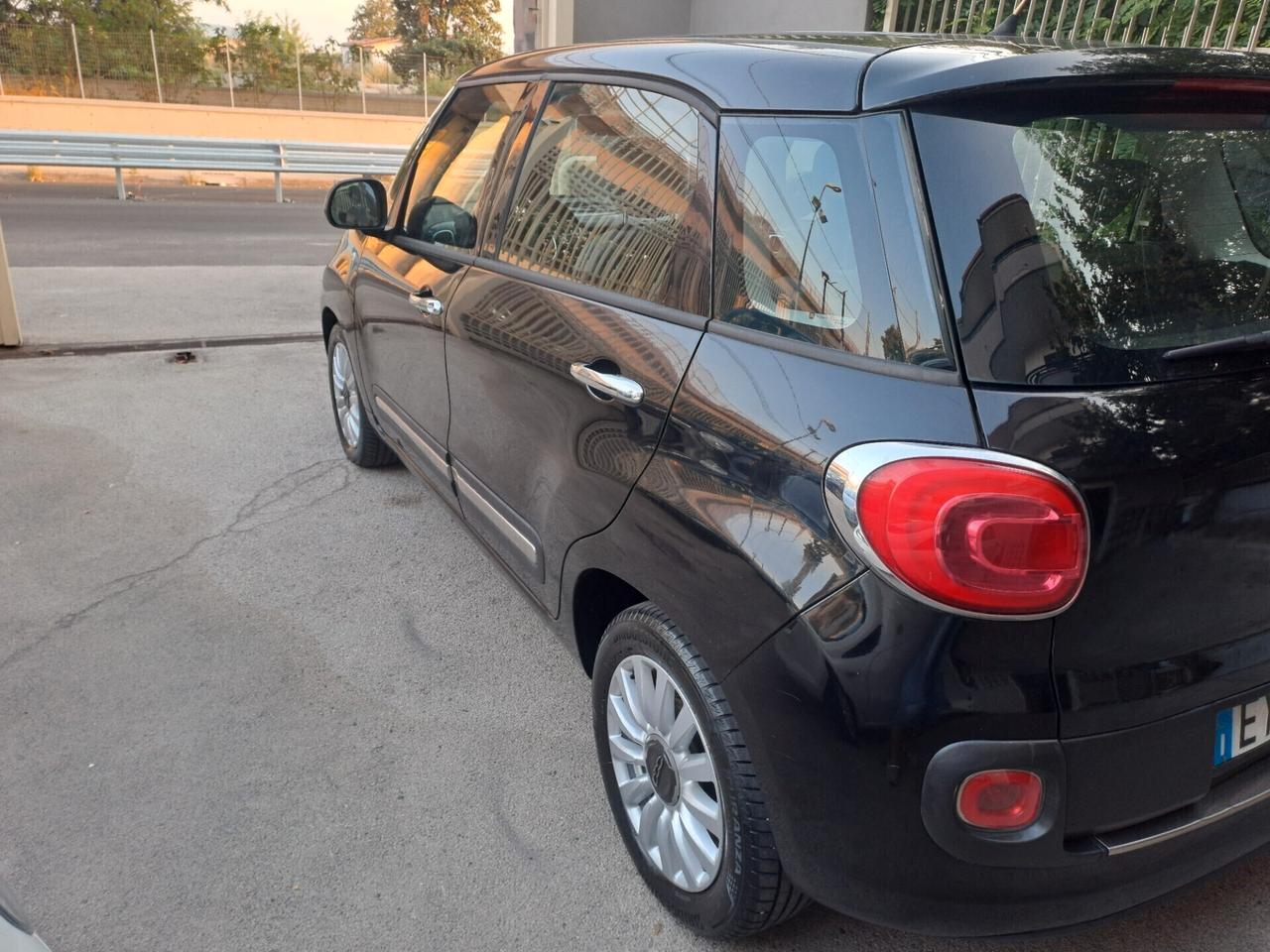 Fiat 500L 1.4 95 CV Lounge POCHI KM