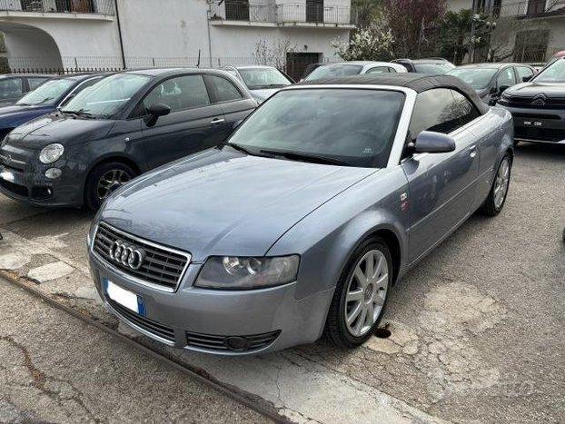 AUDI - A4 Cabrio - Cabriolet 2.5 V6 TDI AUTOMATICA