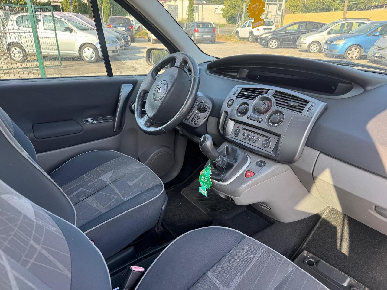 Renault Scénic 1.5 dCi 82 CV – 2004 – 127.000 km