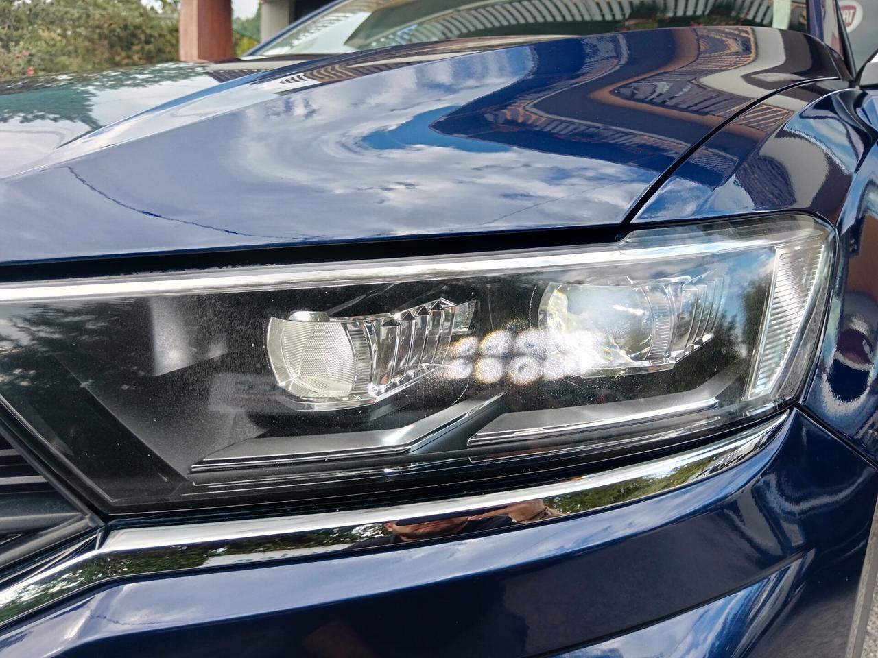Volkswagen T-Roc 2.0 TDI 150CV 4MOTION FULL OPT