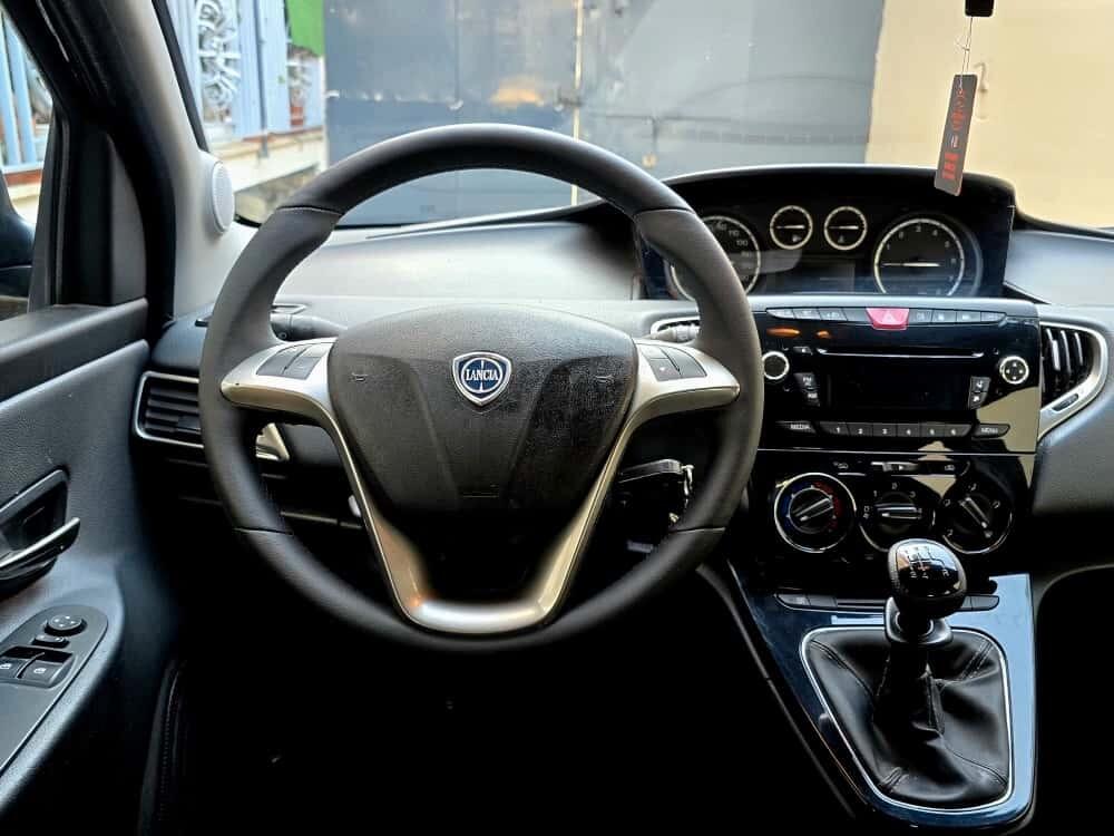 Lancia Ypsilon 1.2 69 CV 5 porte GPL Ecochic Elefantino
