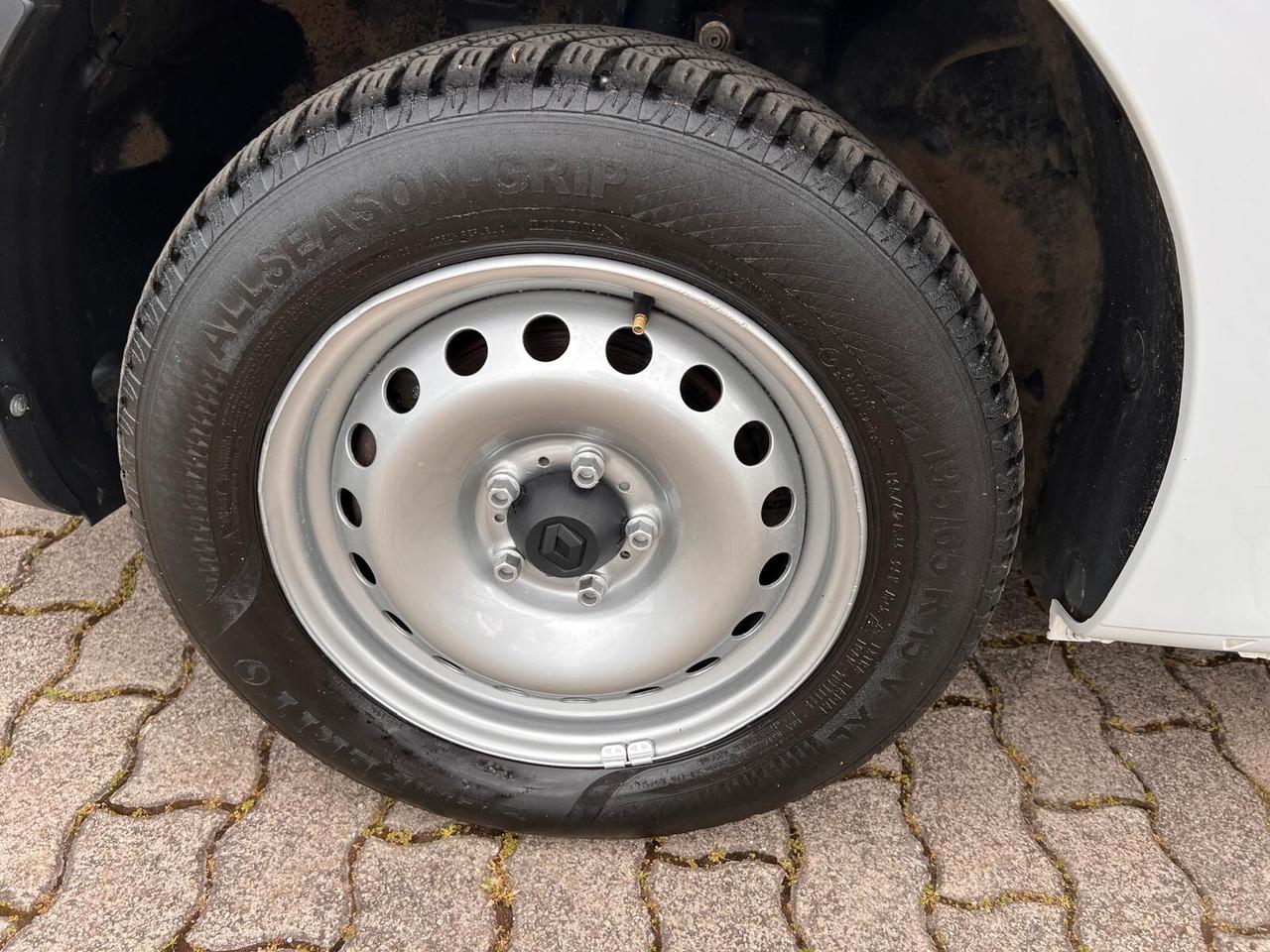 Renault Kangoo Blue dCi 8V 95CV Maxi Vetrato N1