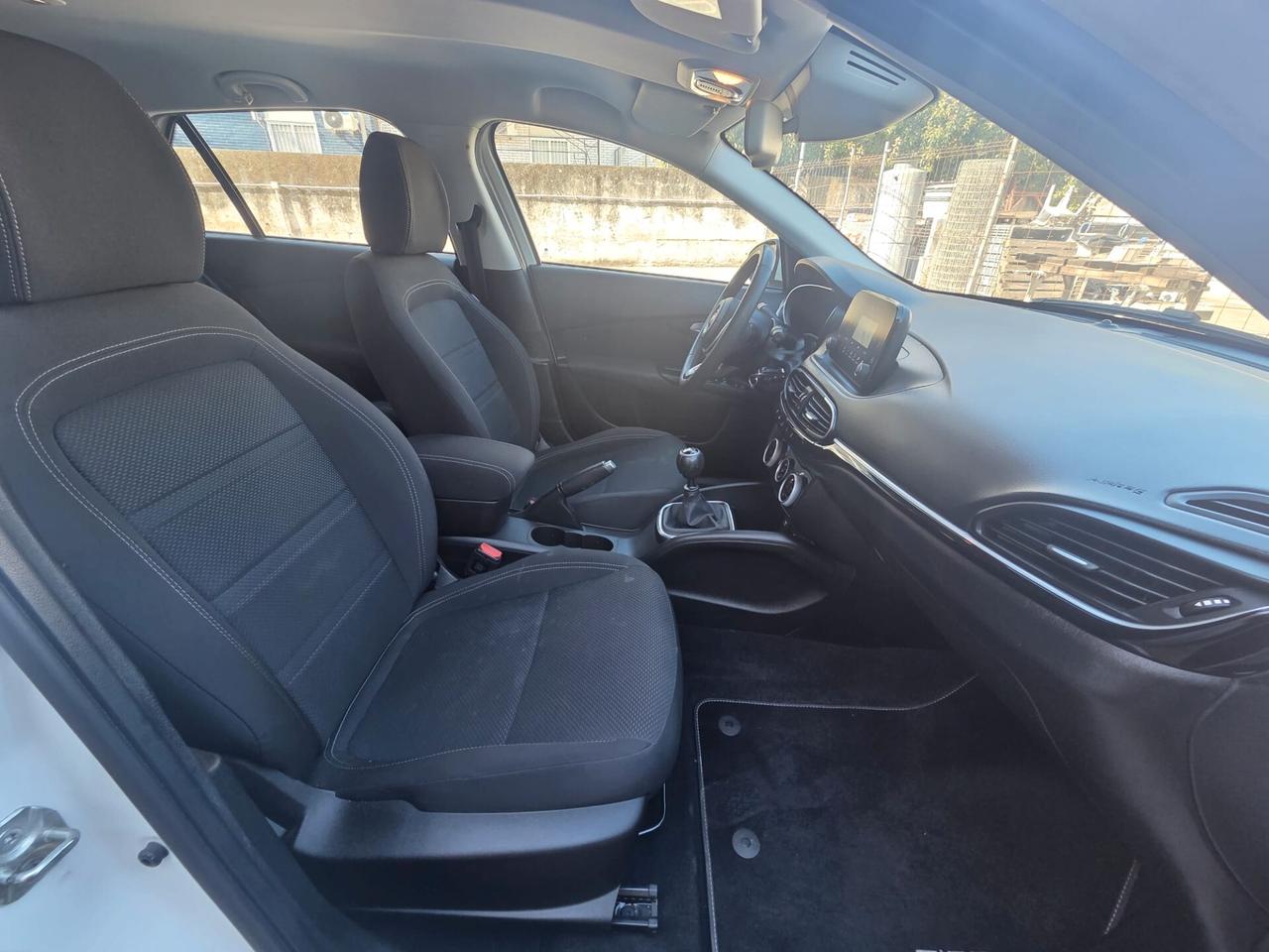 FIAT TIPO 1.6 MJT SES SW CITY SPORT