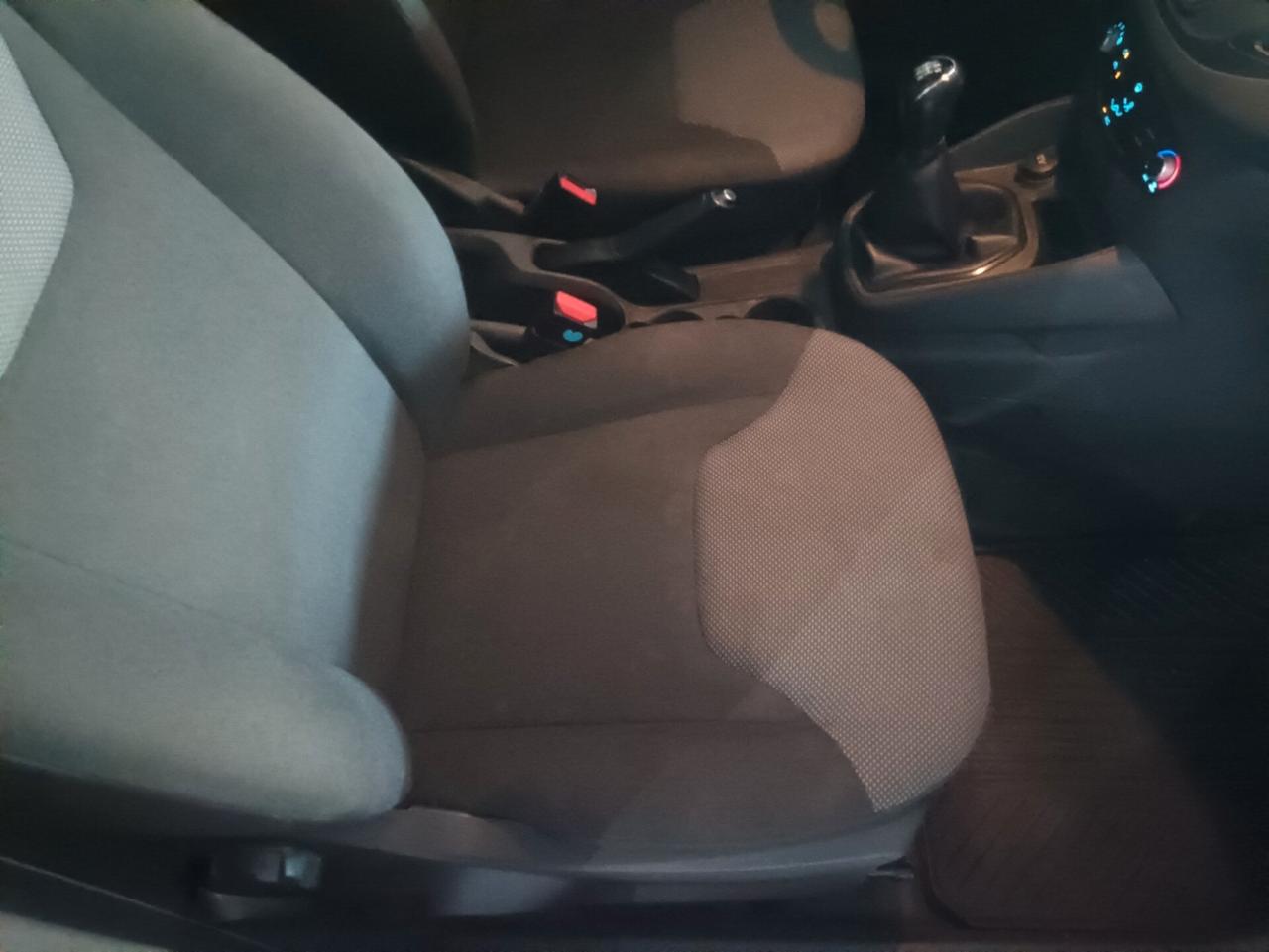 Ford Transit Courier 1.5 TDCi 75CV Van Entry