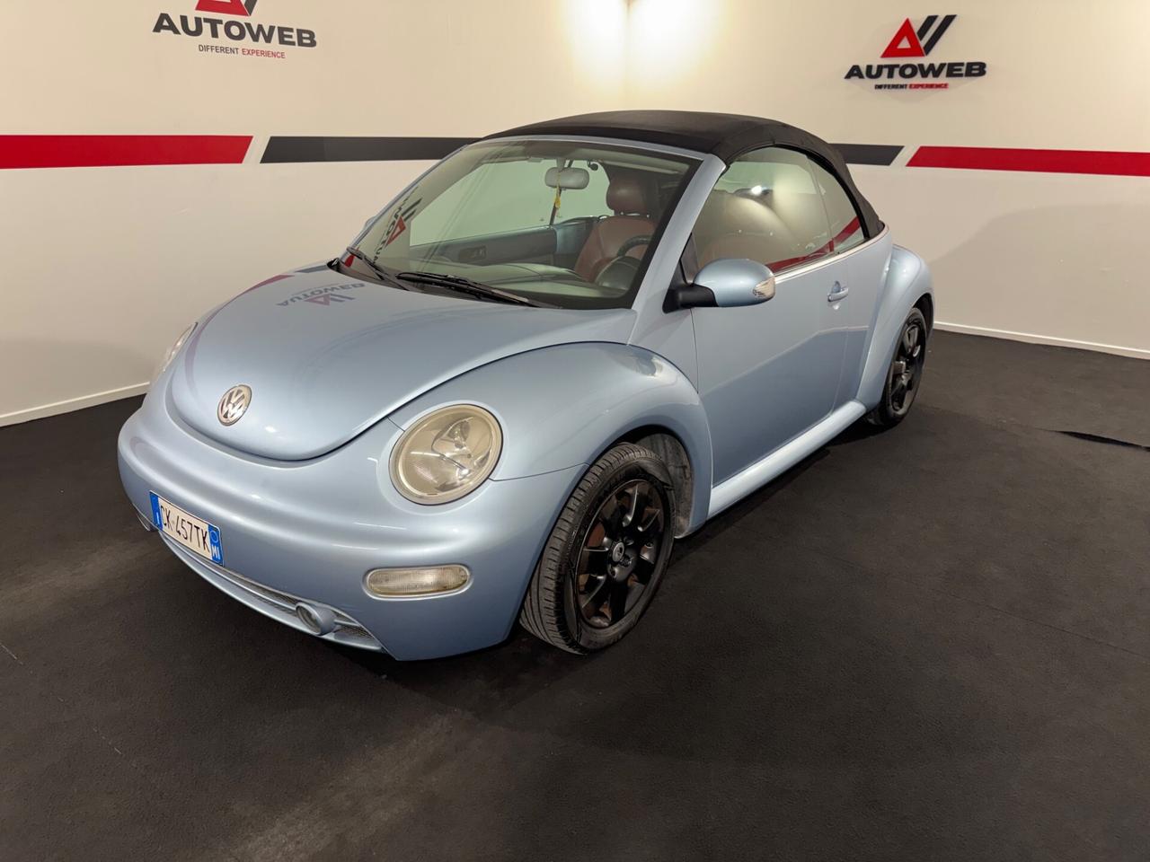 Volkswagen New Beetle 1.6 Cabrio