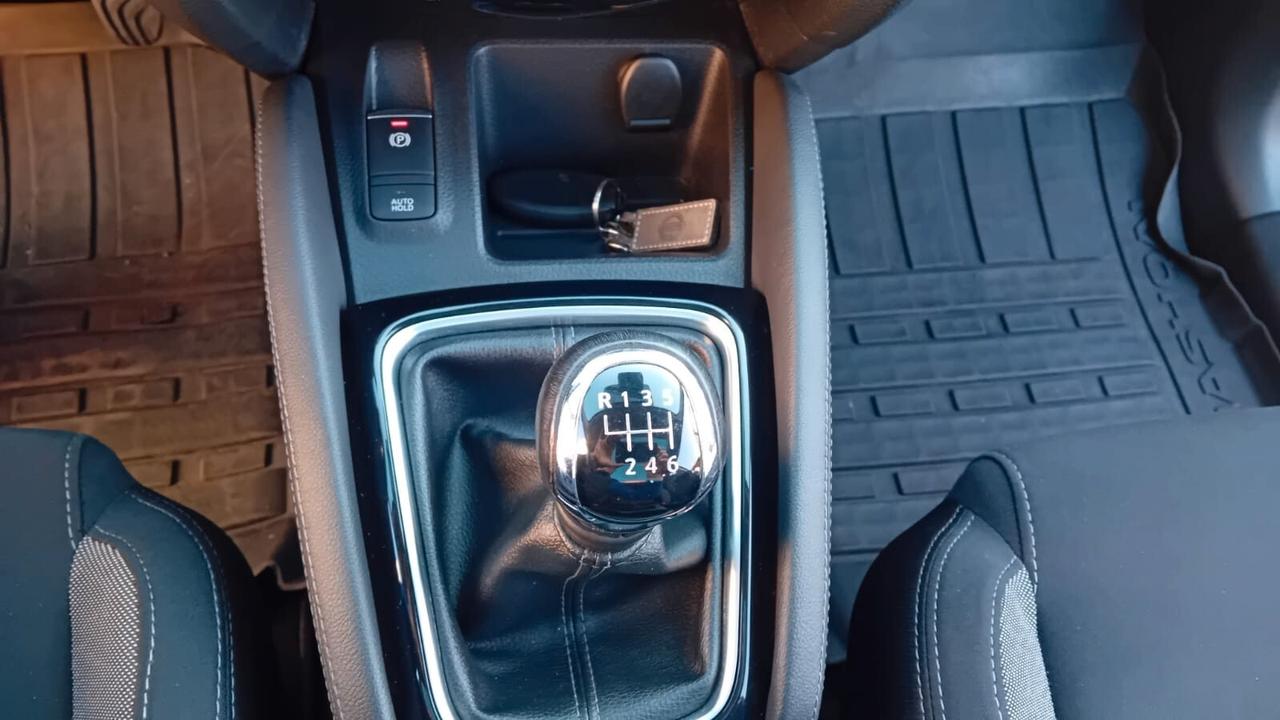 Nissan Qashqai 1.5 dCi N-Connecta