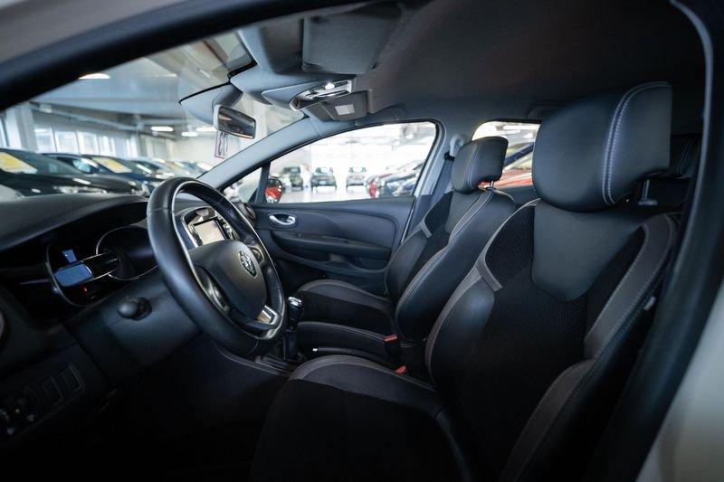 Renault Clio 1.2 16v Intens 75cv