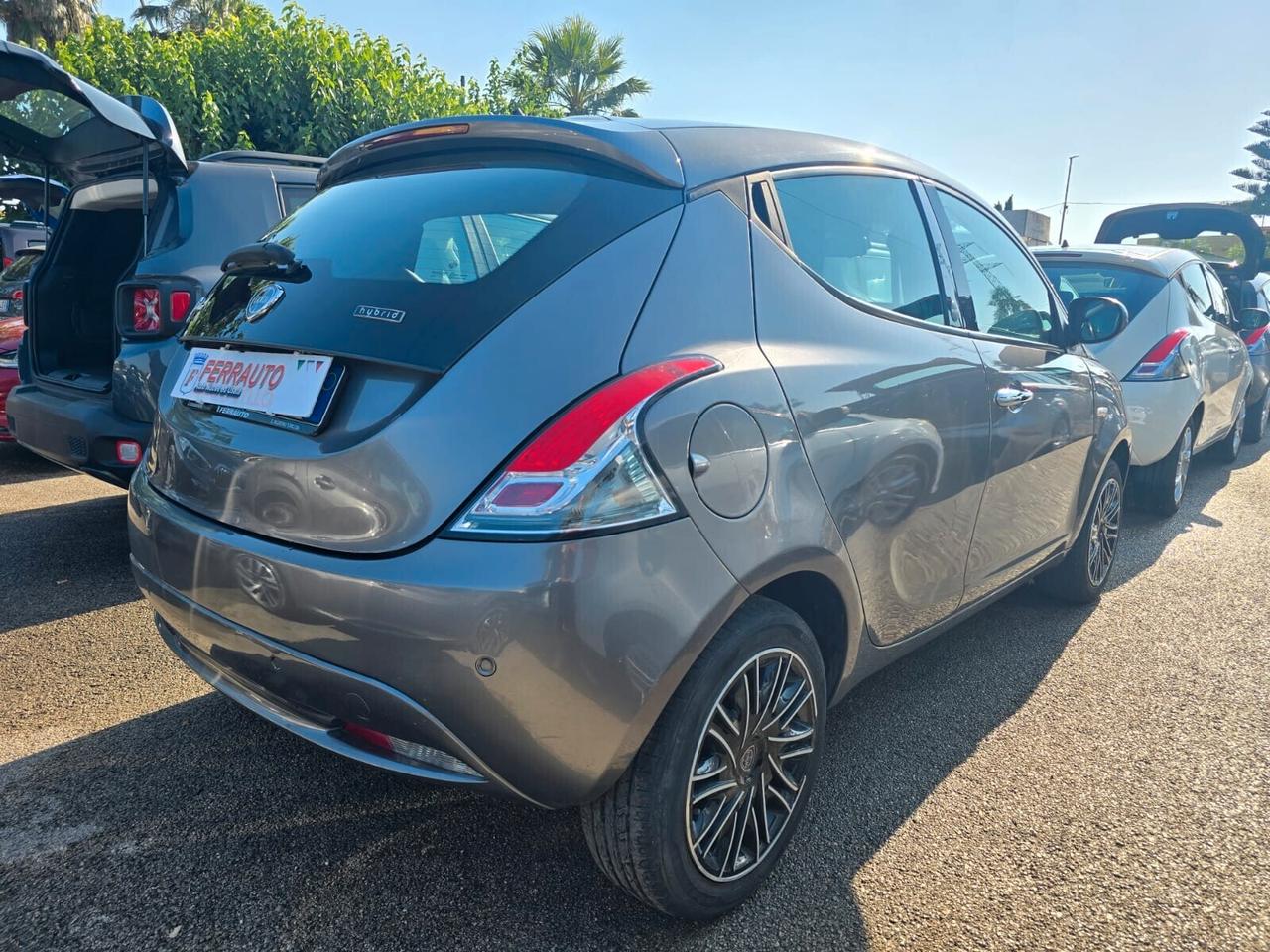Lancia Ypsilon 1.0HYBRID 71CV GOLD EDITION ITALIANA