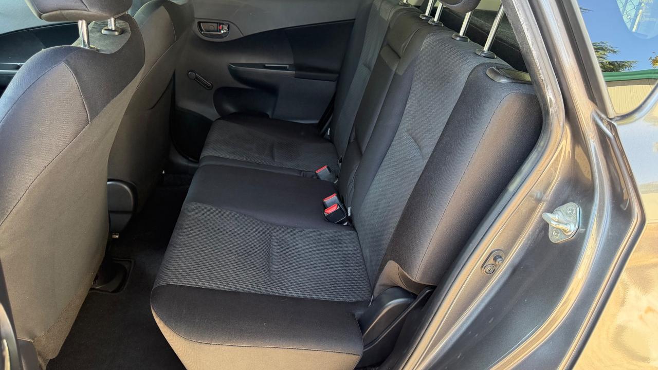 Toyota Verso-S 1.3 MT Active
