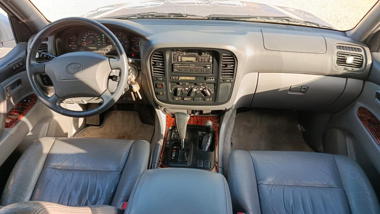 Toyota Land Cruiser 4.7i V8 32V aut. 100