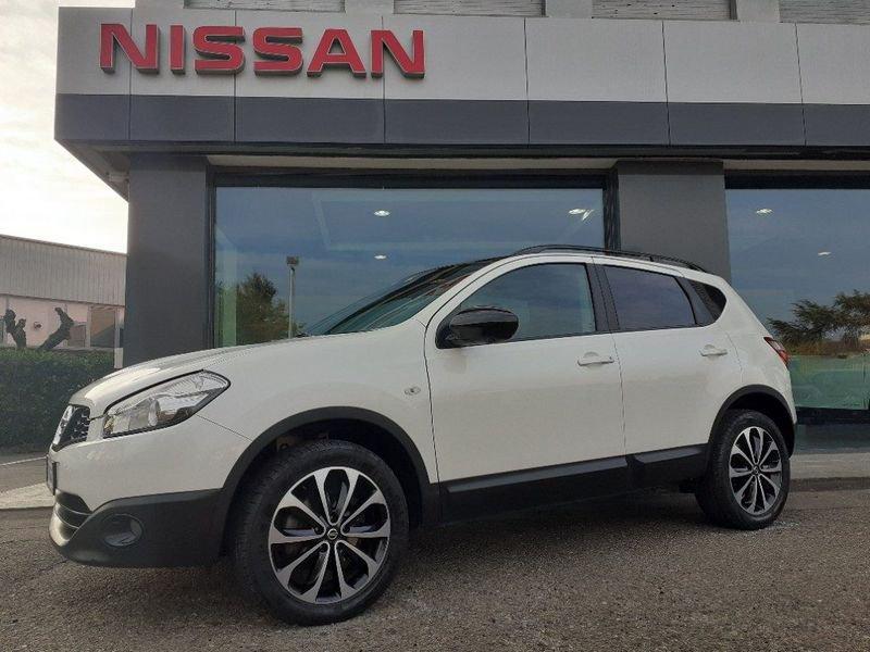 Nissan Qashqai 1.5 dCi DPF 360-NAVI/TETTO PAN - R 18" - GARANZIA