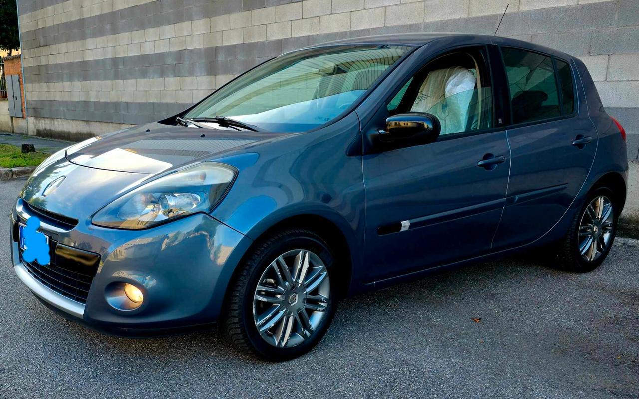 Renault Clio Live!1.2 benzina neopatentati euro5