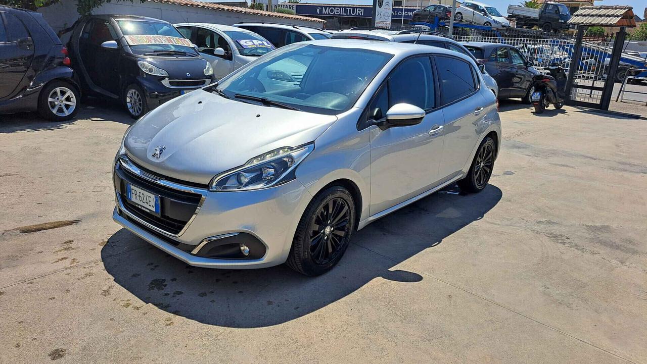 Peugeot 208 BlueHDi 75 5 porte Allure