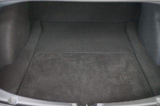 TESLA Model 3 Long Range Dual Motor AWD Guida Massimo Potenziale