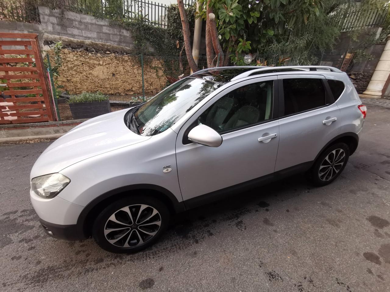 Nissan Qashqai 2.0 dCi n-tec 2011 Autocarro