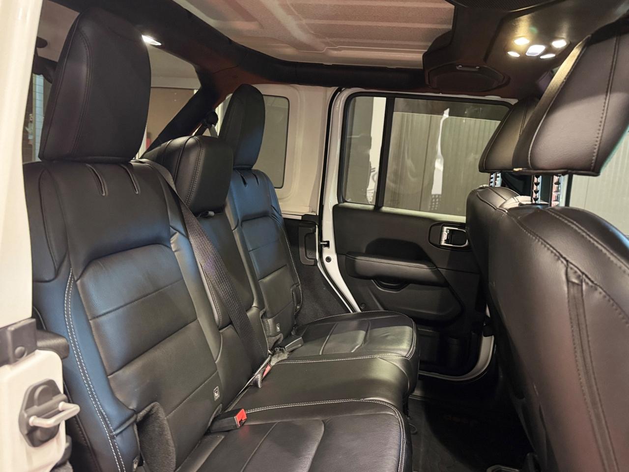 Jeep Wrangler Unlimited 2.2 Mjt II Sahara Hard-Top Full Full