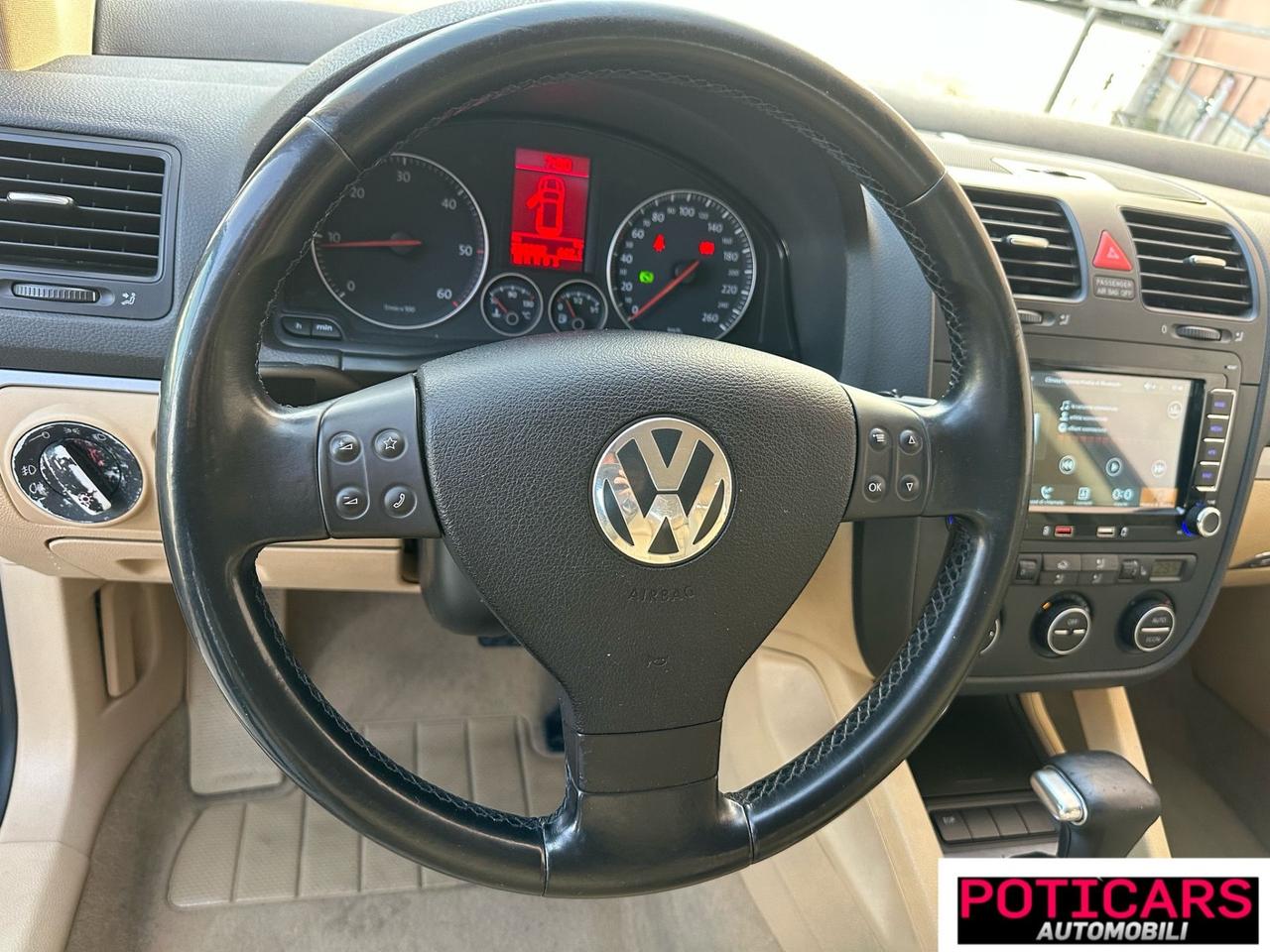 Volkswagen Golf 2.0 16V TDI 5p. Sportline