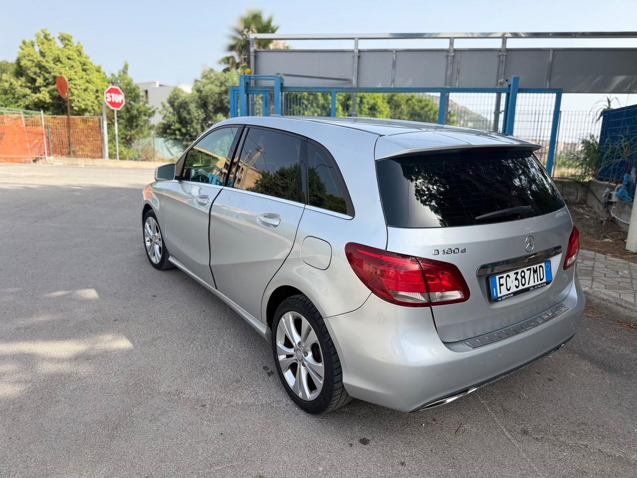 Mercedes-benz B 180 d Premium