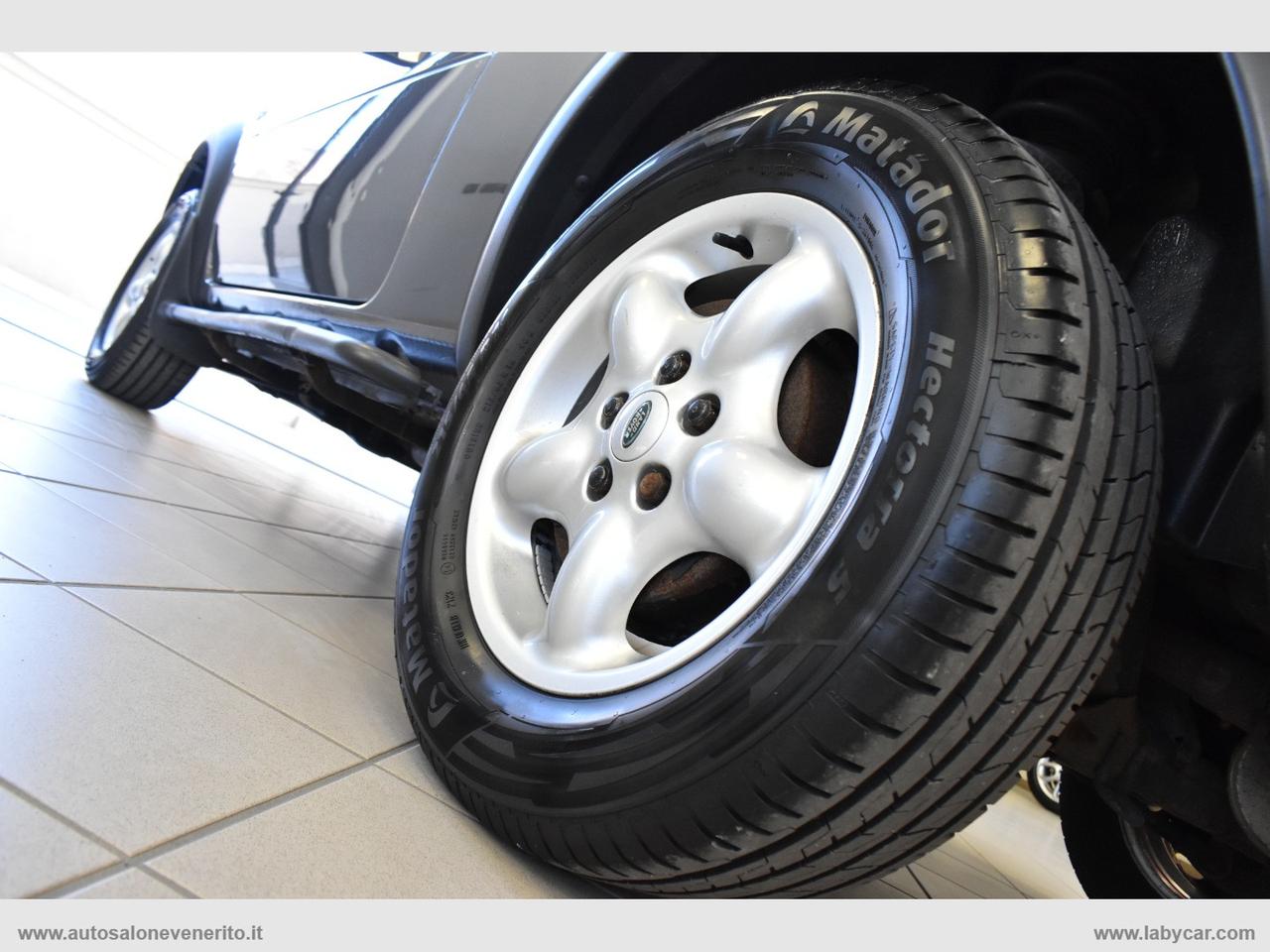 LAND ROVER Freelander 2.0 Td4 3p. Softback S