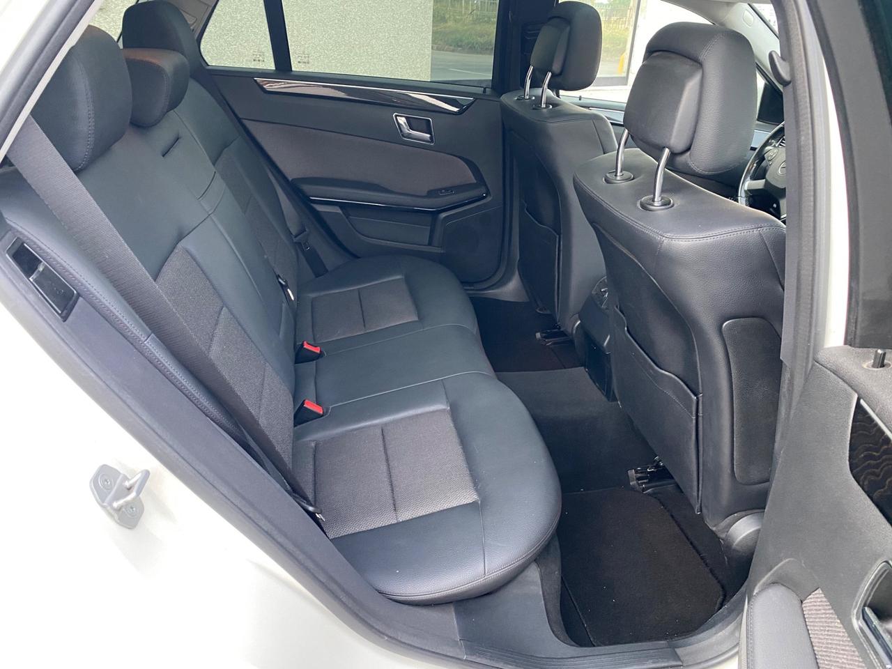 Mercedes E 350 S.W 4 MATIC TETTO APRIBILE FULL