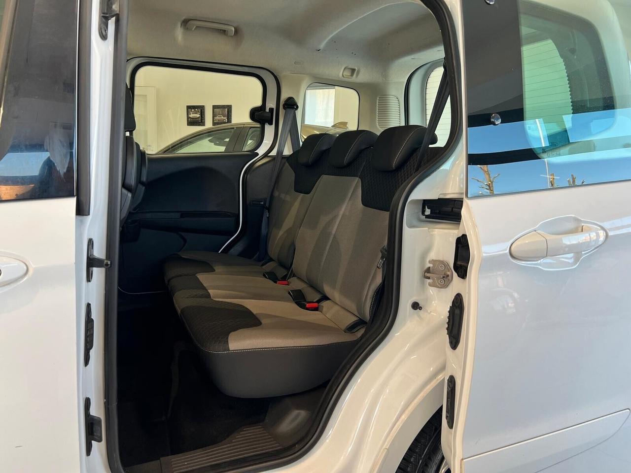 Ford Tourneo Courier 1.5 TDCI 75 CV Plus