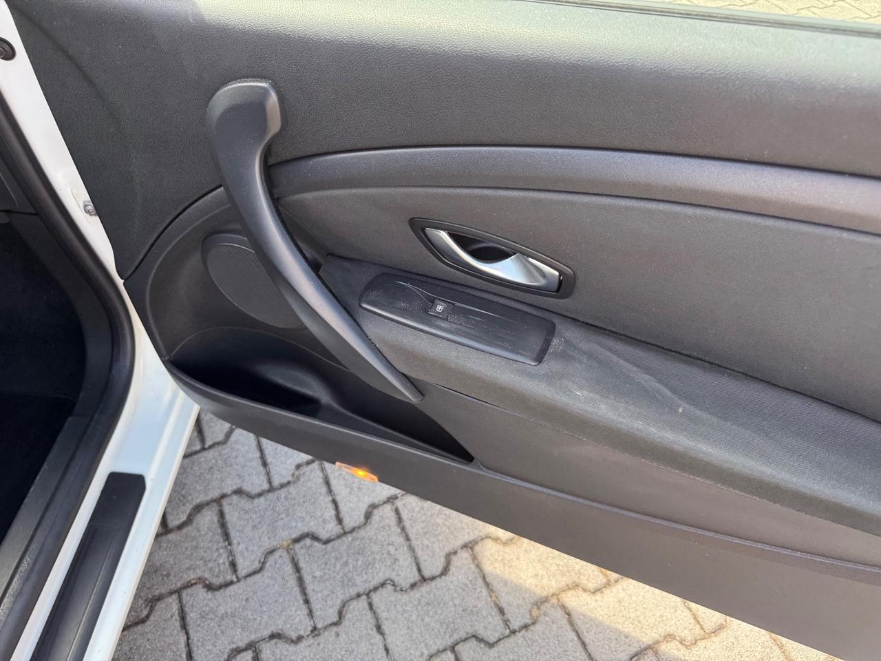 Renault Megane Coupé 1.5 dCi 110CV neopatentati